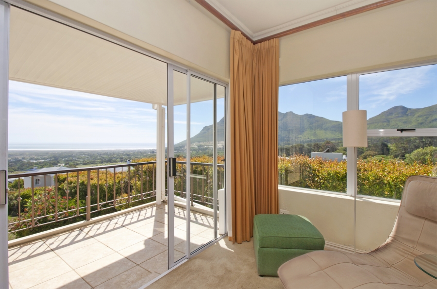 To Let 4 Bedroom Property for Rent in Belvedere Western Cape
